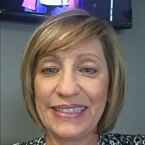 Meet your Posher, Stacy